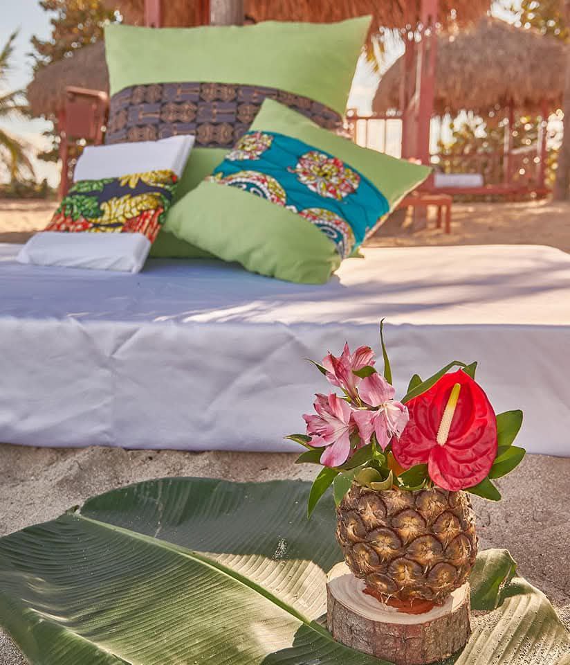 boda en la playa estilo tropical 2025